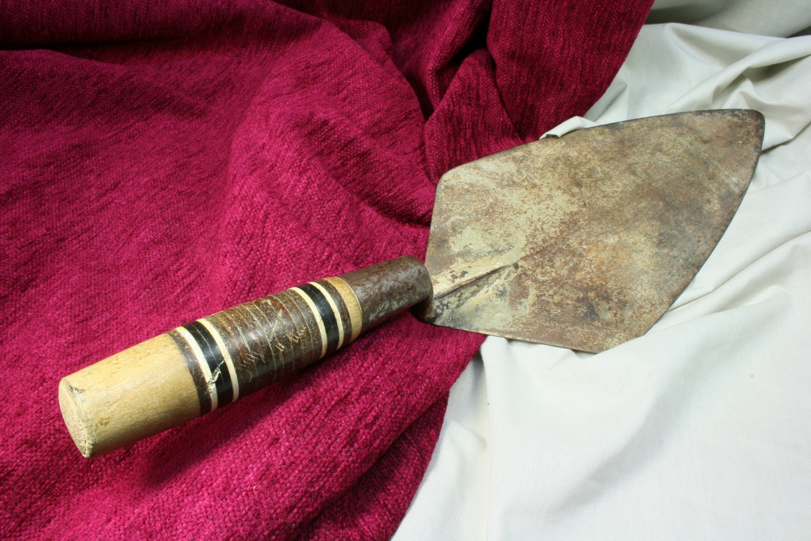 Antiques of palette work n457