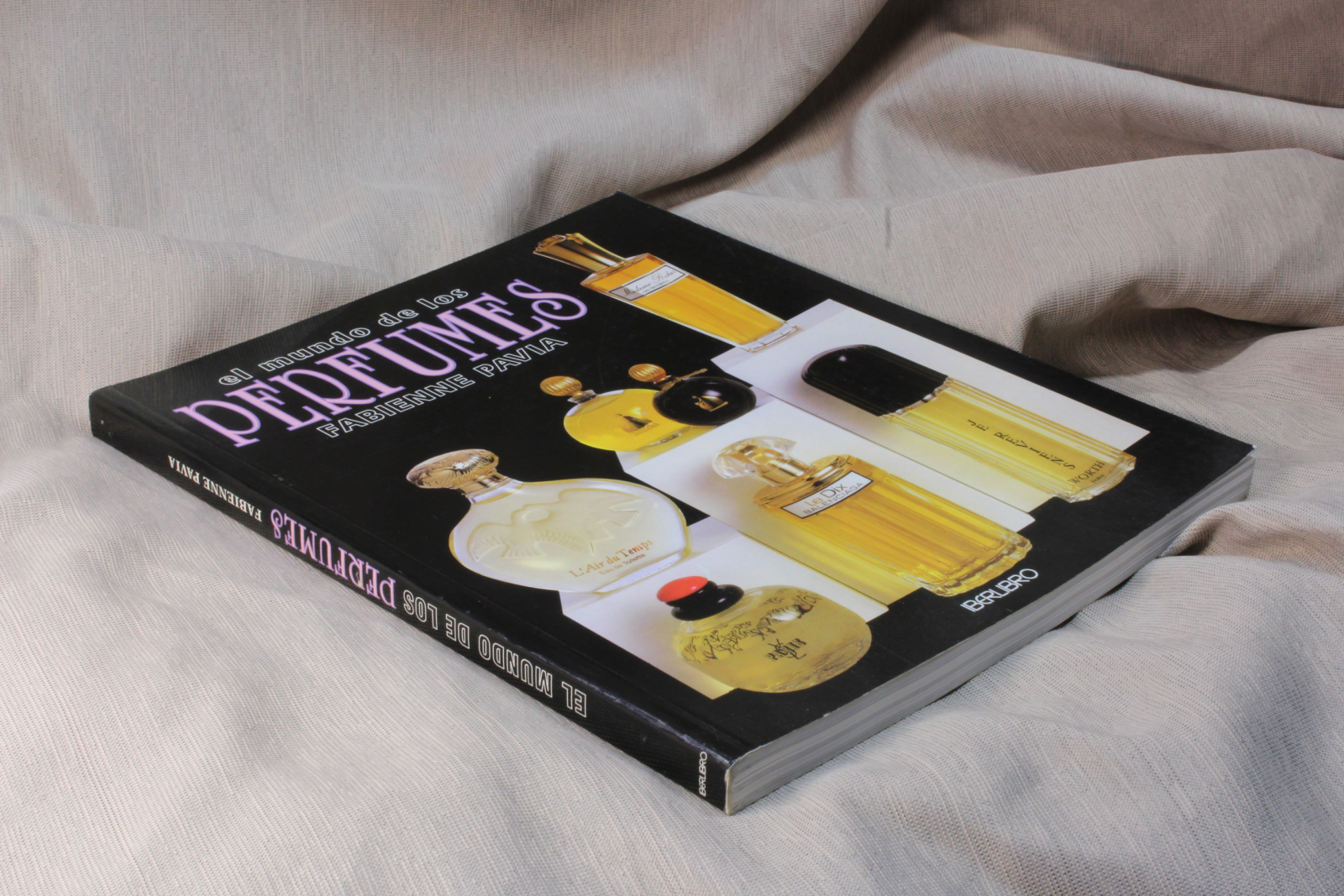 Antiques of book the world of perfumes fabienne pavia 1996