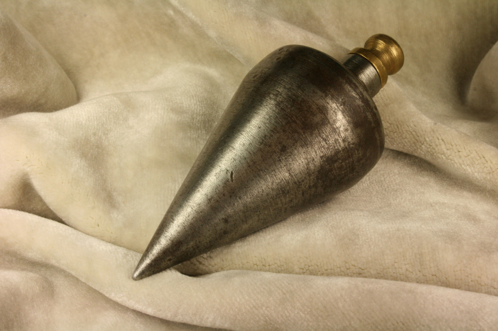 Antiques of instrumental plumb bob without nut 19th century iron