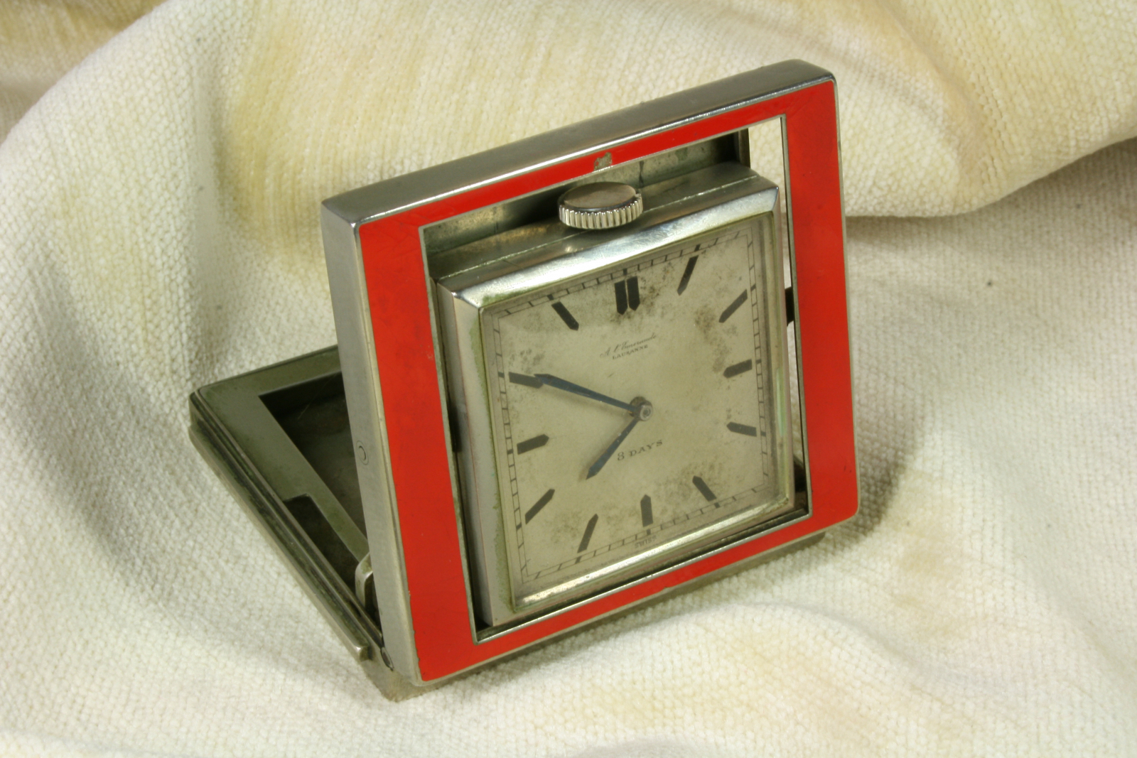 Antiques of folding travel watch lâ´emeraude