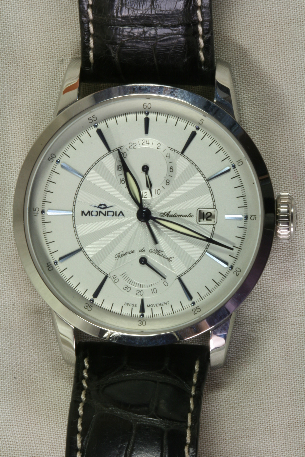 Antiques of mondia automatic bracelet watch