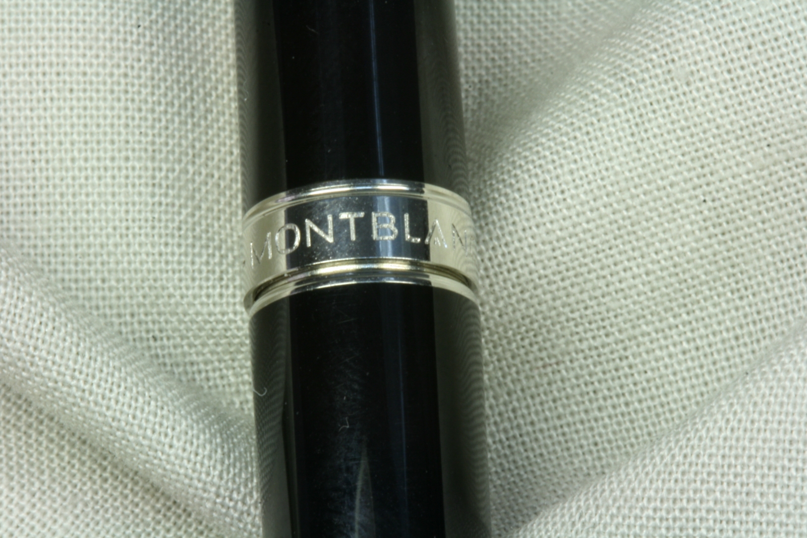 Bolï¿½grafo MontBlanc. Noblesse Oblige Platinum 152