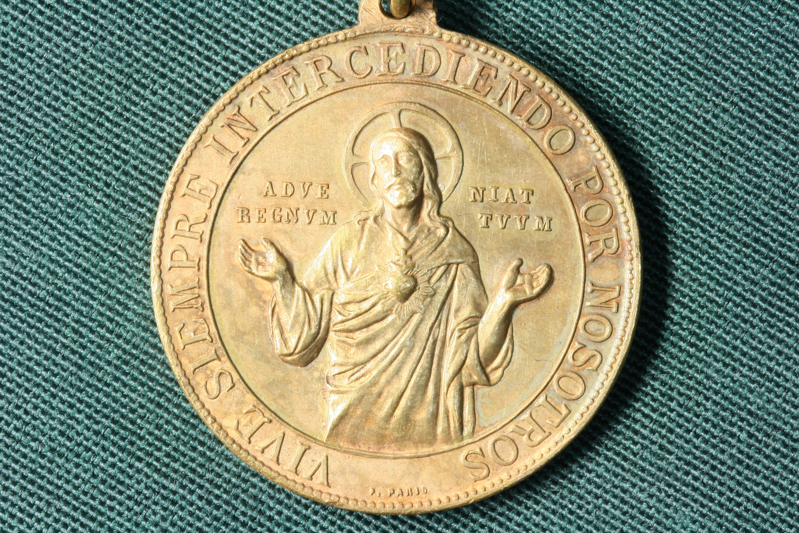 Antiguedades de medalla sagrado corazon de jesus