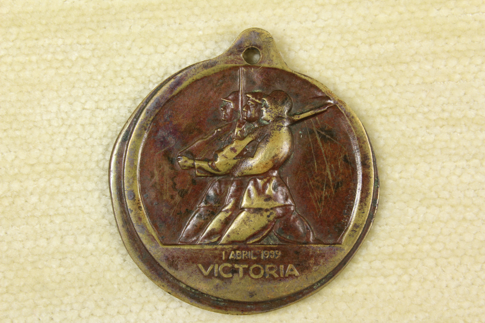 Antiques of july rising medal