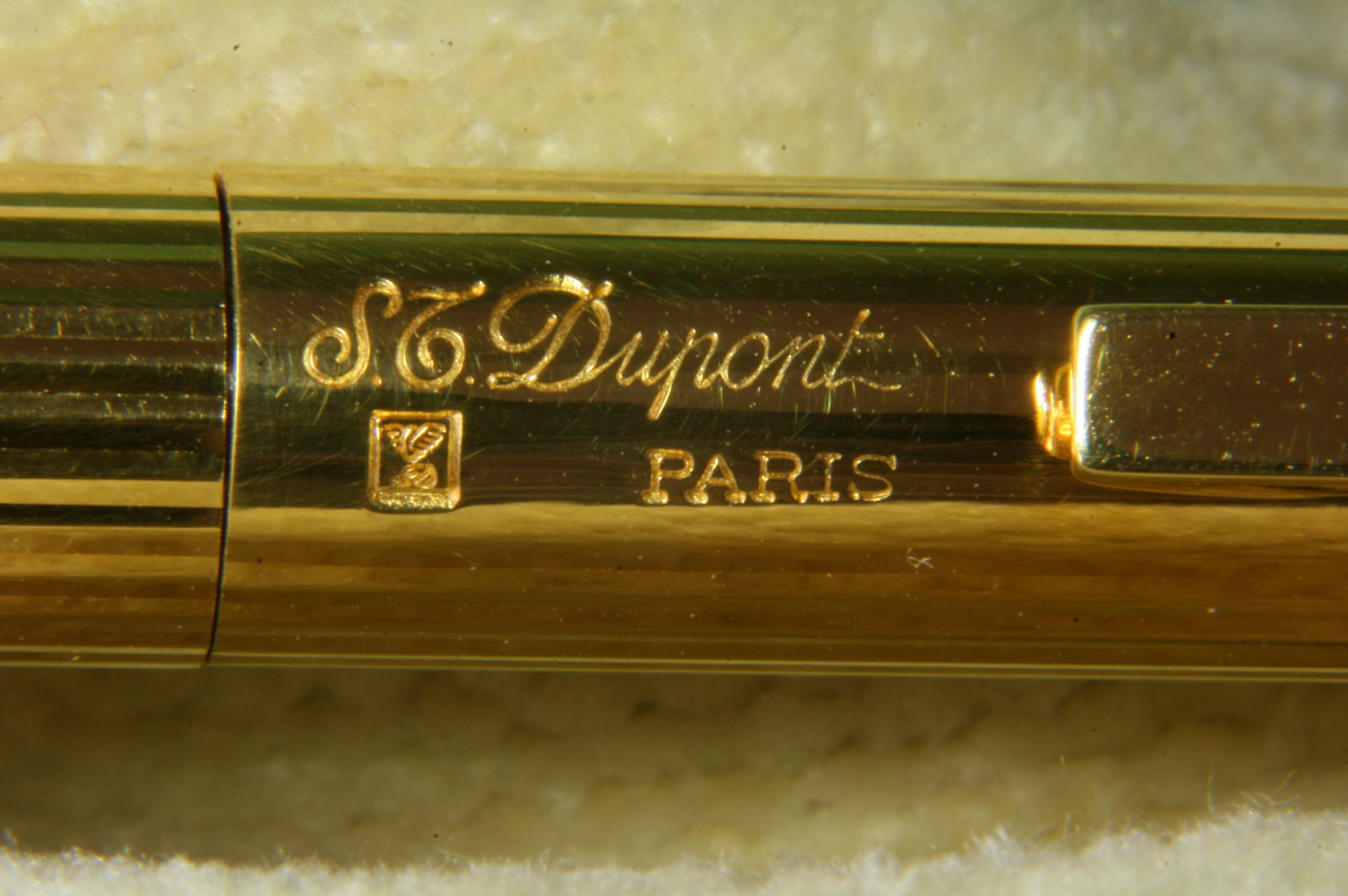 Bolígrafo Portaminas Dupont bañado en oro 18K. Francia. 2005