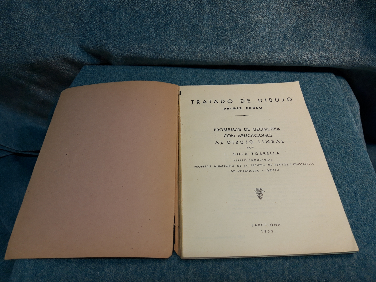 Libro Tratado de Dibujo. Primer curso. J. Solá Torrella. 1953 (t)