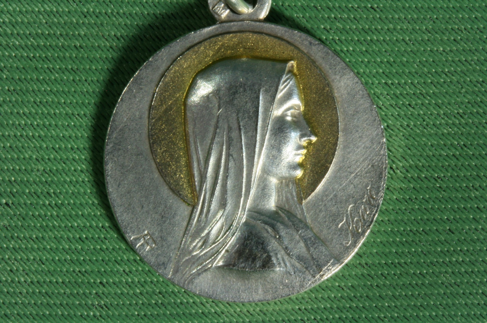 Antiguedades de medalla nuestra señora de lourdes