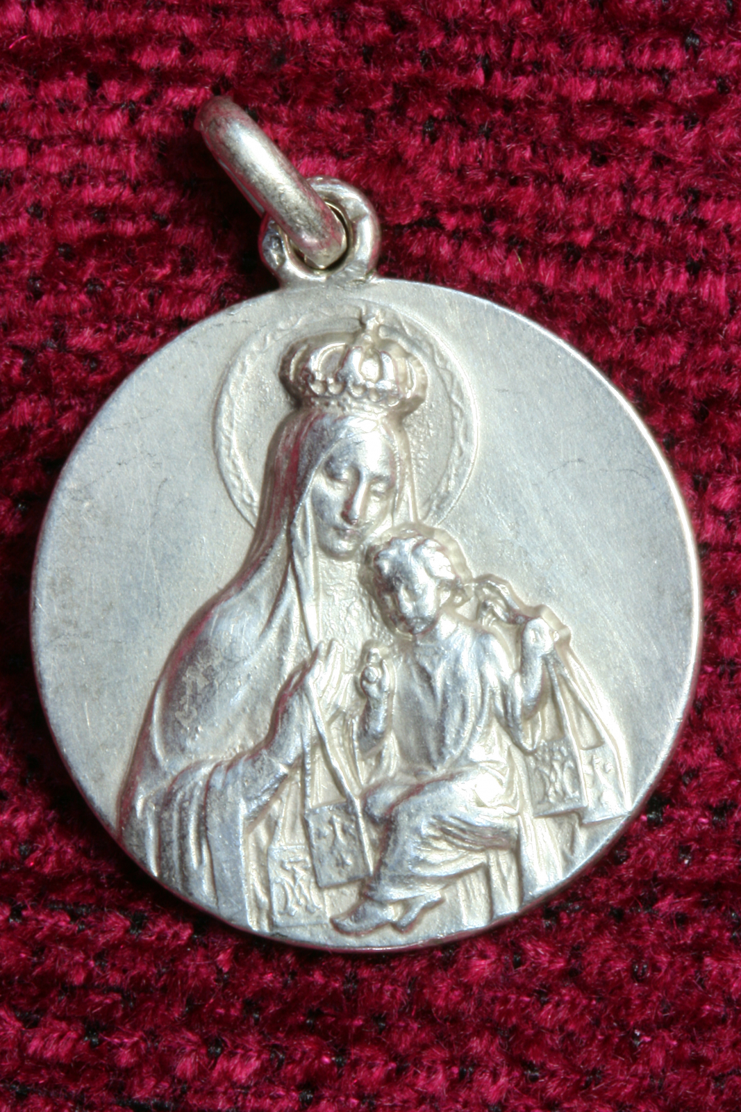 Antiguedades de medalla virgen del carmen