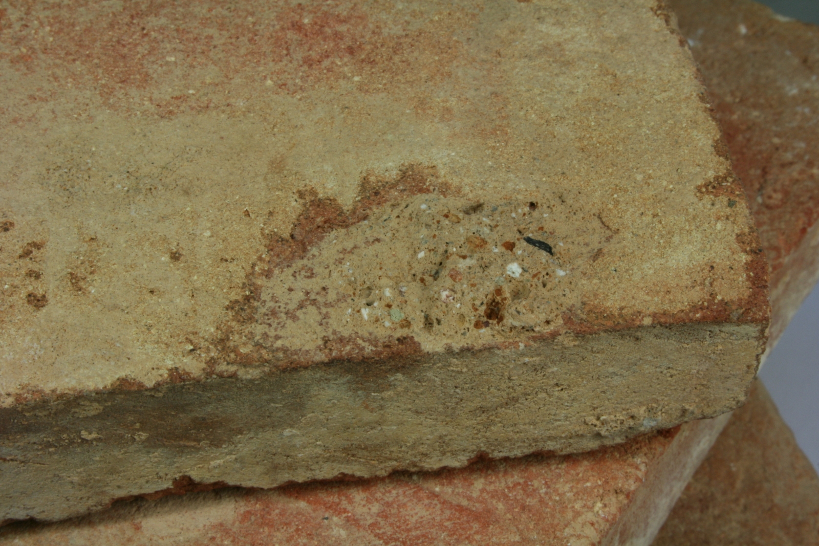 Pavimento ladrillos. Suelo. Cerámica. Terracota. Baldosas.