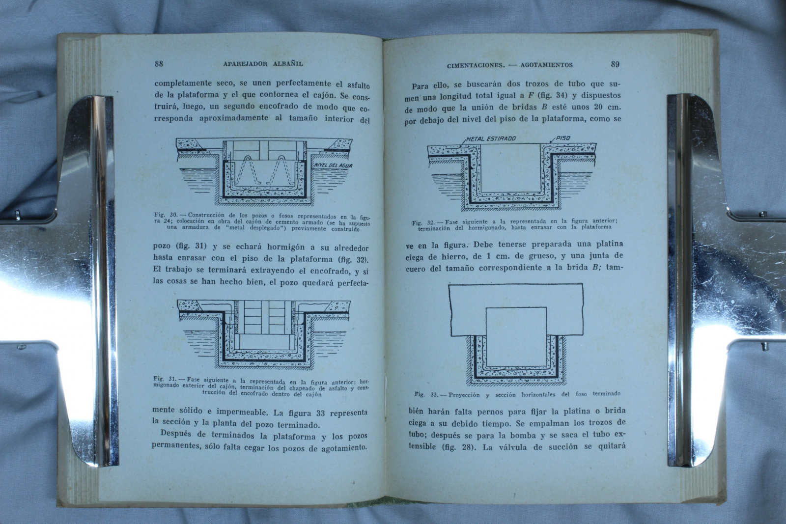 Libro el aparejador albañil. Oultram. 1944