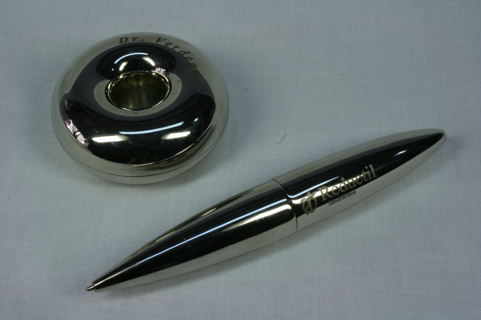 Antiques of pen with round base verdeguer pencil silver pen