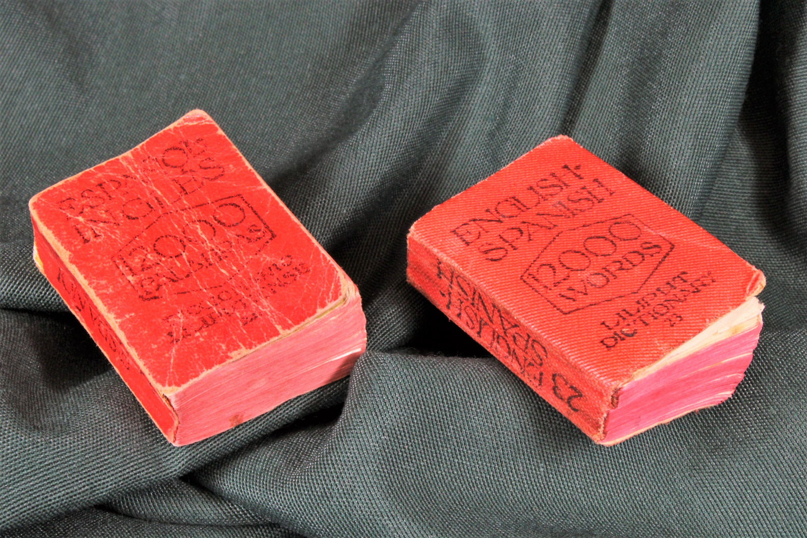 Antiques of two miniature dictionaries spanishenglishspanish lillipu