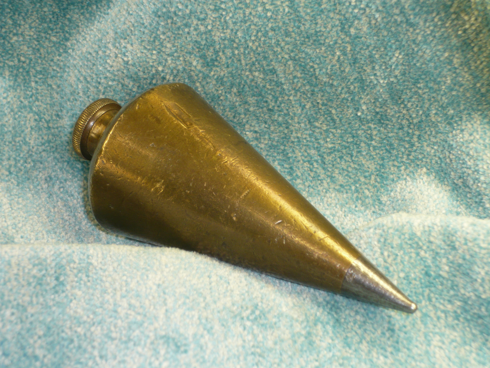 Antiques of instrumental plumb bob iron and bronze