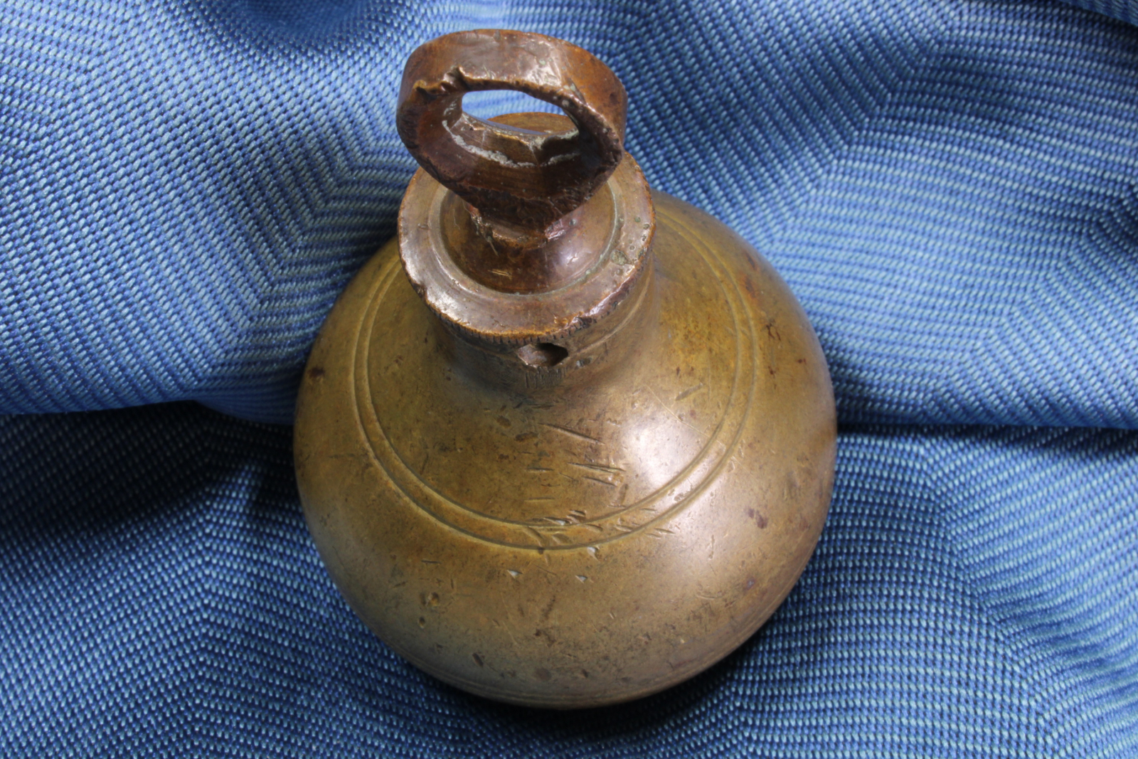 Antiques of bronze weight filled with lead