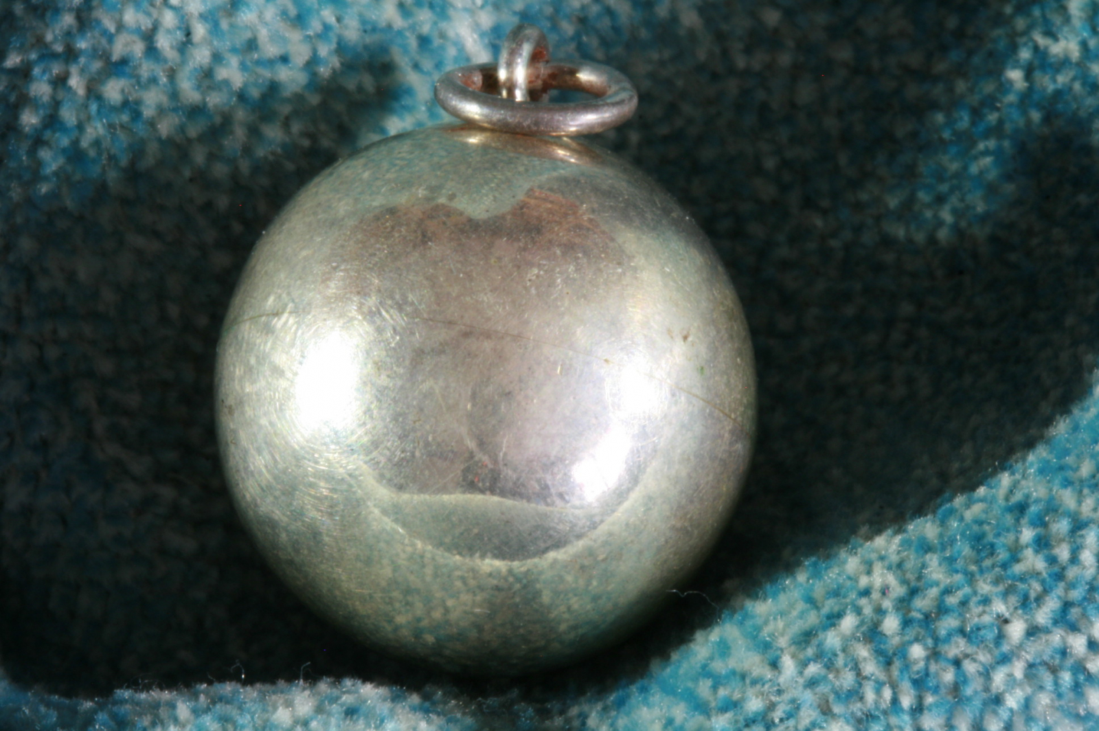 Antiques of rattlesnake sphere pendant silver ball