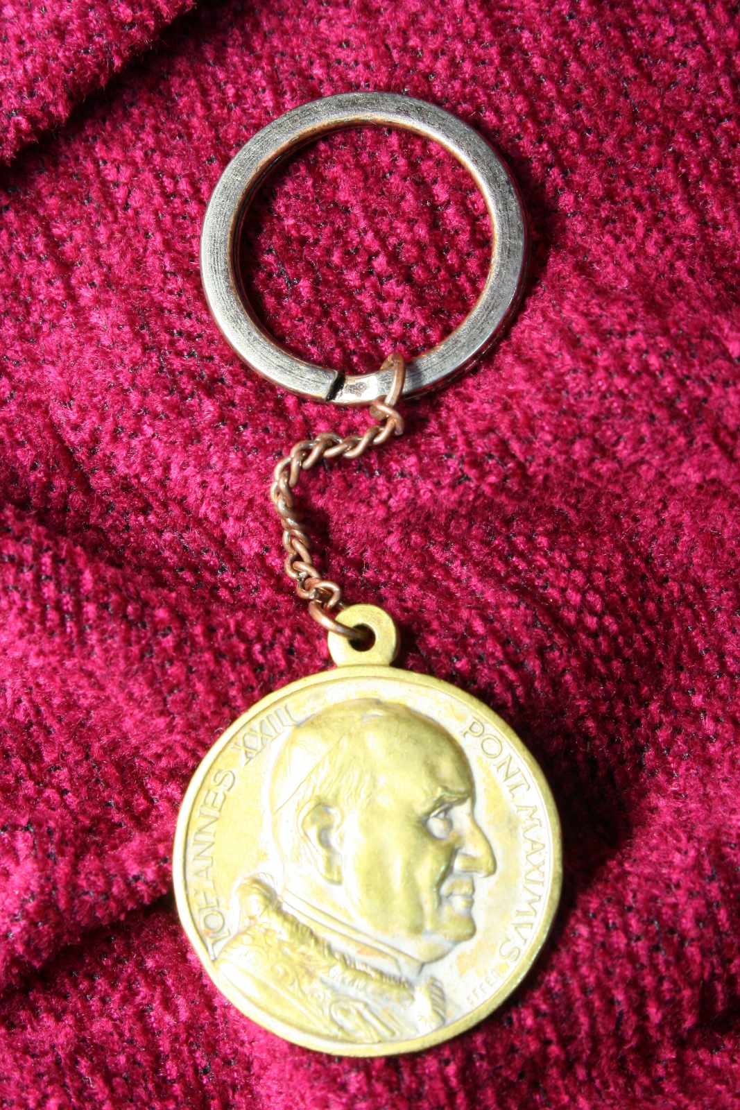 Antiques of key medal john xxiii