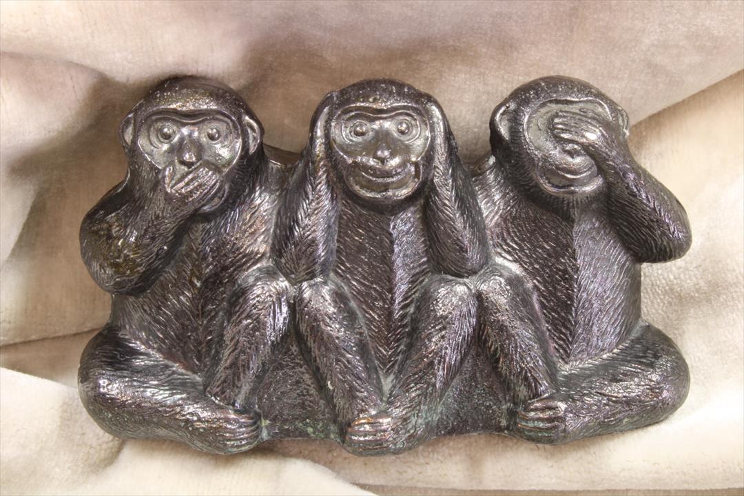 Antiguedades de escultura tres monos sabios zamak plateado