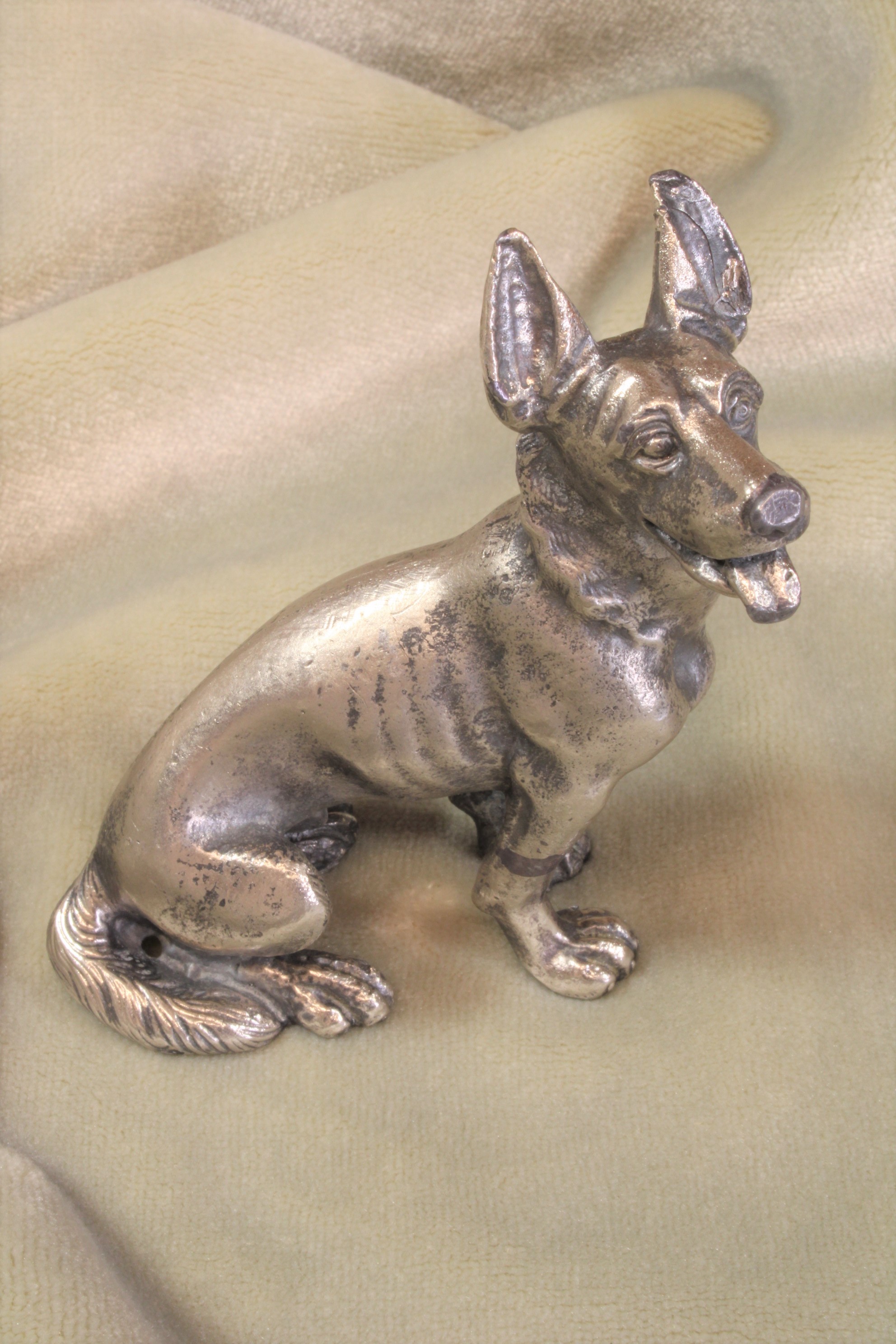 Antiques of chrome plated dog sculpture zamak