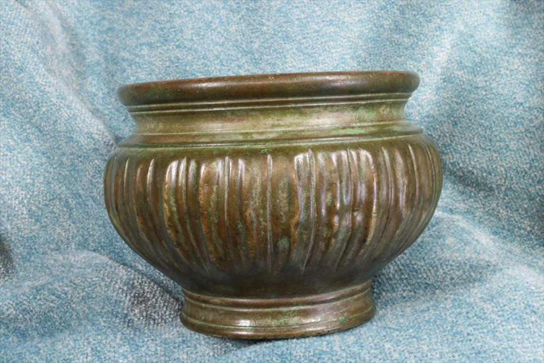 Antiques of persian indopersian bowl bronze lobulated