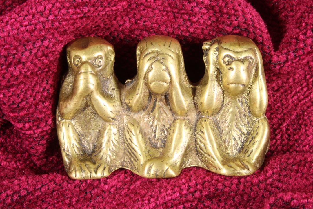 Antiques of sculpture three wise monkeys bronze