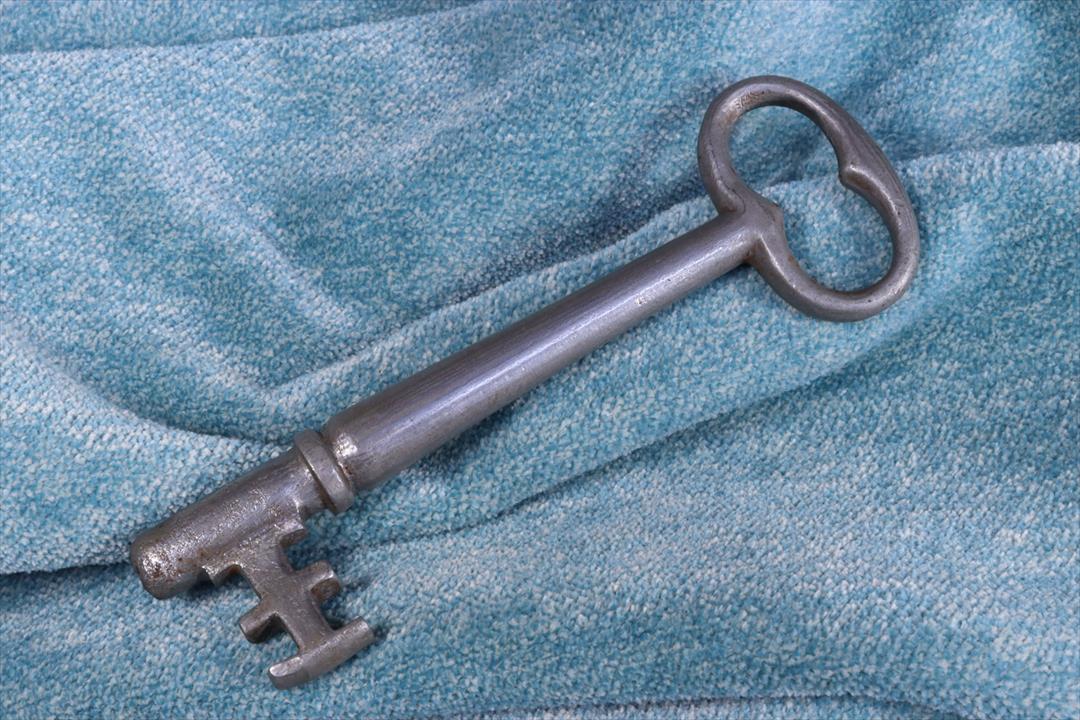 Antiques of wrought iron key only one piece th century