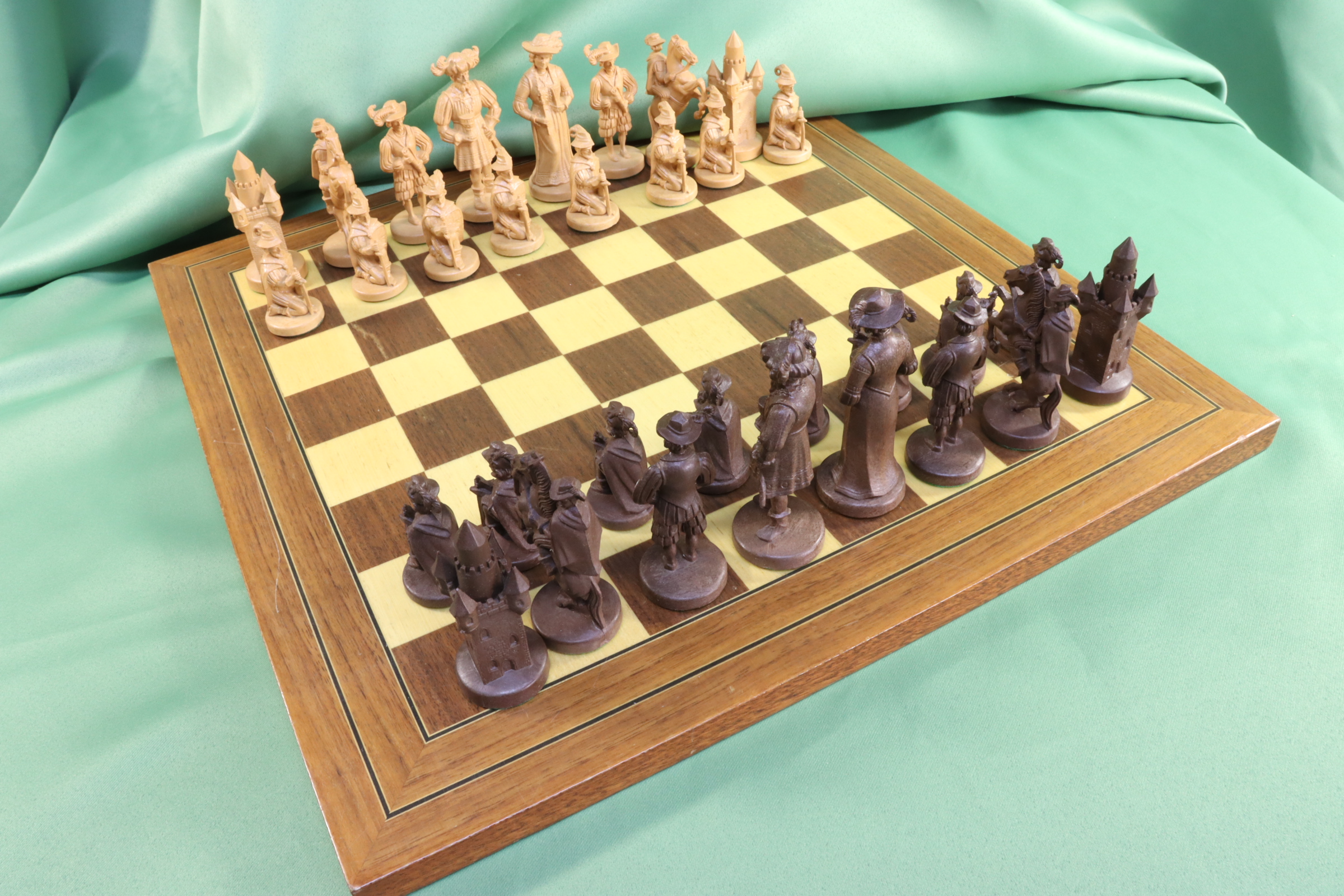 Antiques of baroque style chess set hard plastic