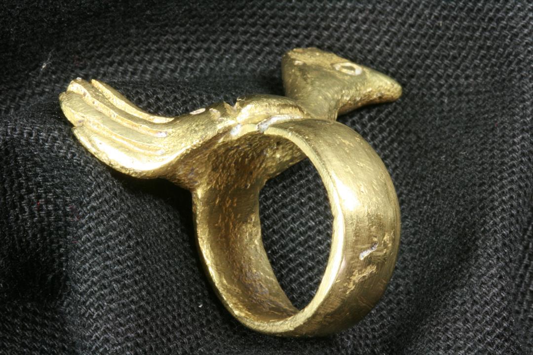 ANILLO GALLO BRONCE. S.XX (t)