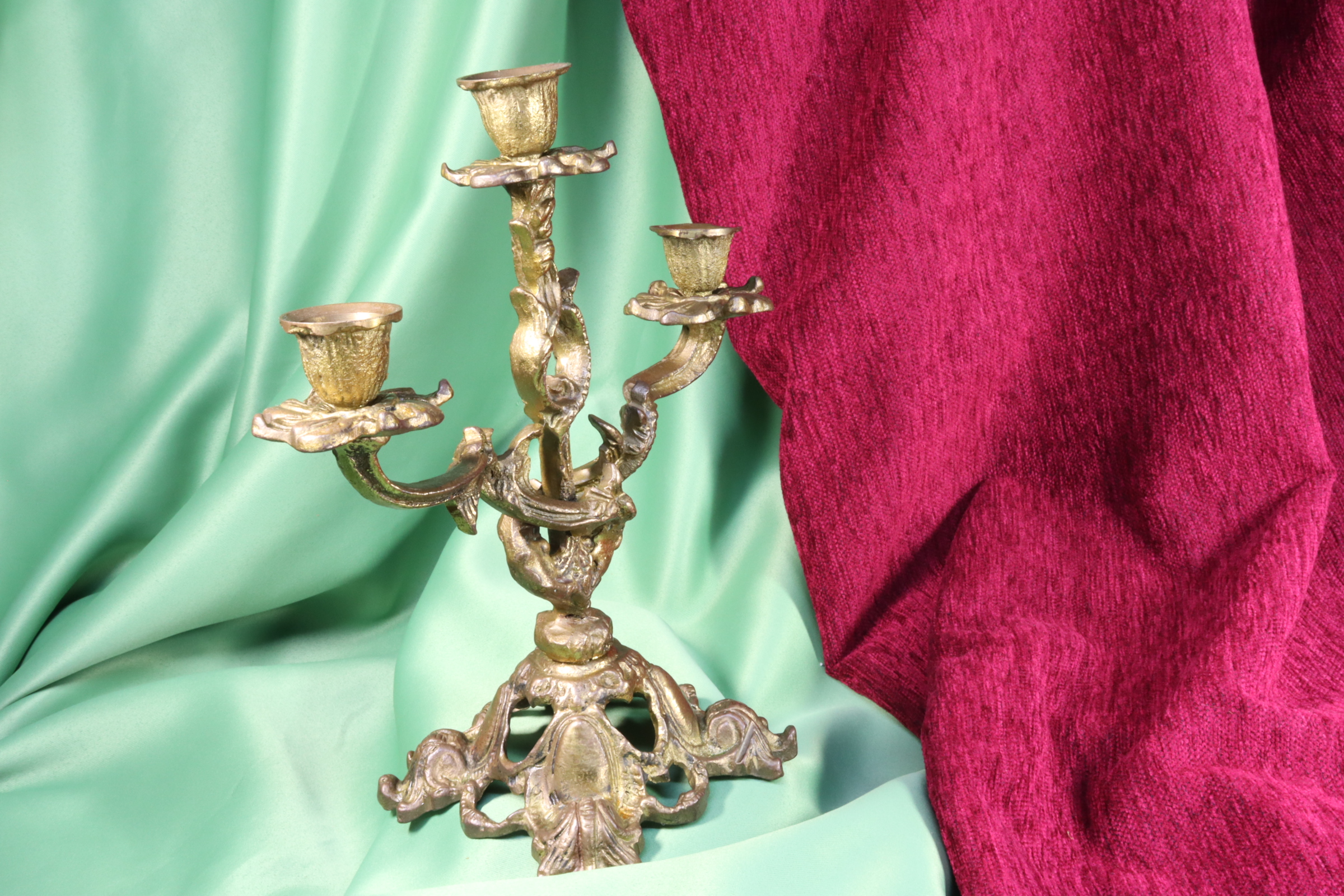 CANDELABRO DE BRONCE. MOTIVOS FLORALES. S.XX 2