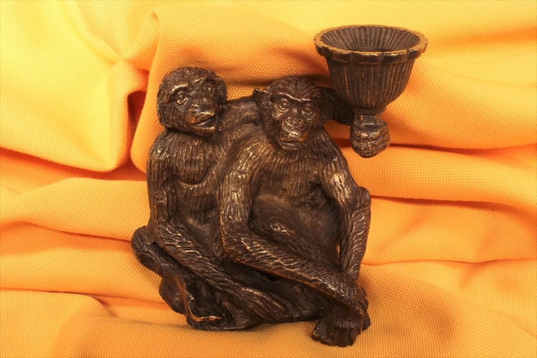 Antiguedades de candelero pareja monos bronce