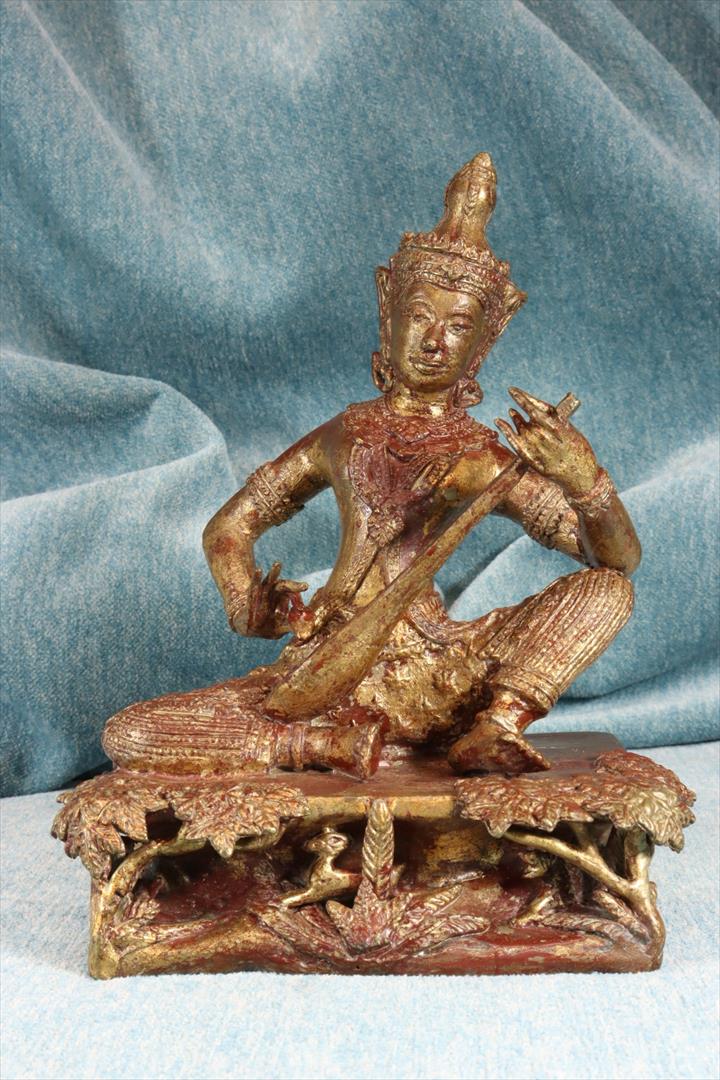 Antiguedades de escultura pequeña sarasvati tanpura birmania