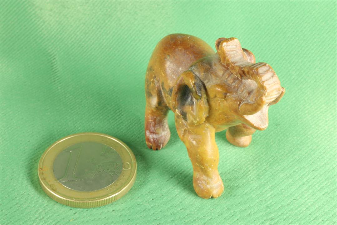 FIGURA ELEFANTE MINIATURA. PIEDRA DURA MARRÓN. (t)