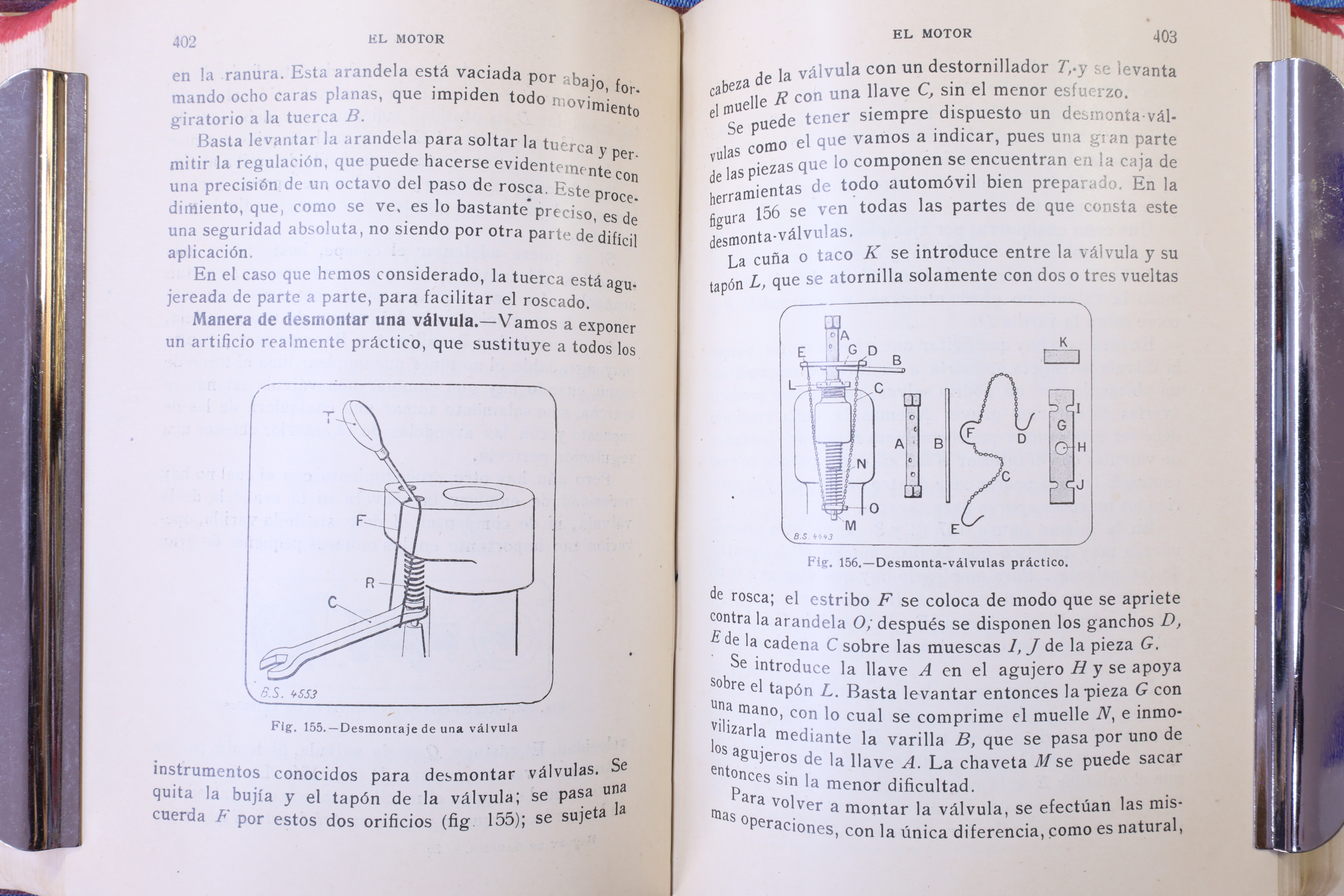 LIBRO MANUAL DEL AUTOMOVILISTA Y RECETARIO DEL AUTOMOVILISTA. DOS TOMOS. 