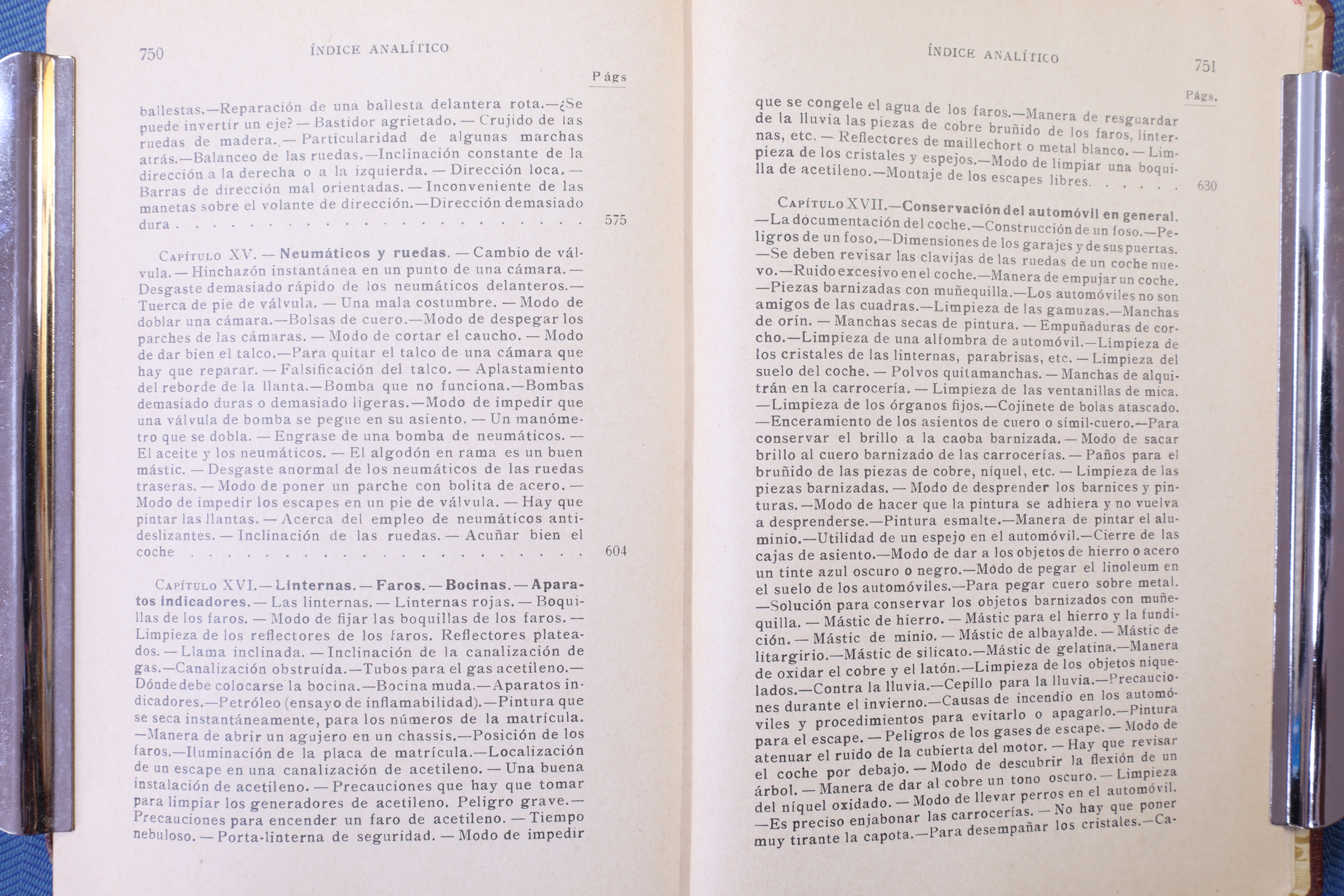 LIBRO MANUAL DEL AUTOMOVILISTA Y RECETARIO DEL AUTOMOVILISTA. DOS TOMOS. 