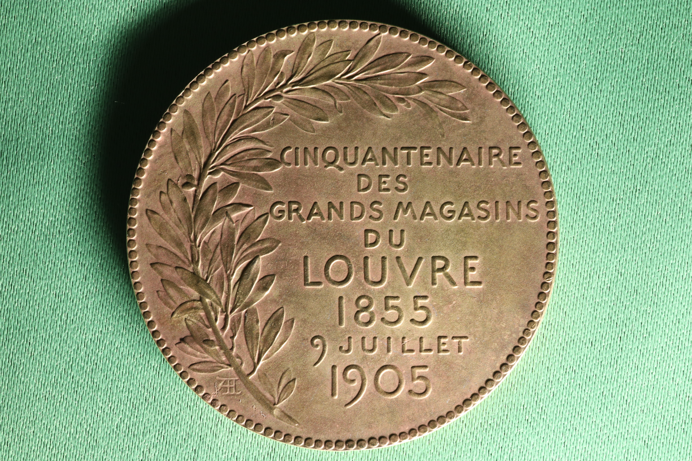 MEDALLA CONMEMORATIVA REVISTAS DEL LOUVRE. 1905 (t)