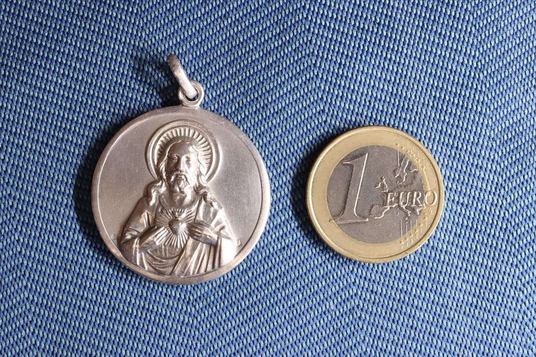 MEDALLA SAGRADO CORAZÓN. VIRGEN DEL CARMEN. PLATA. (t)