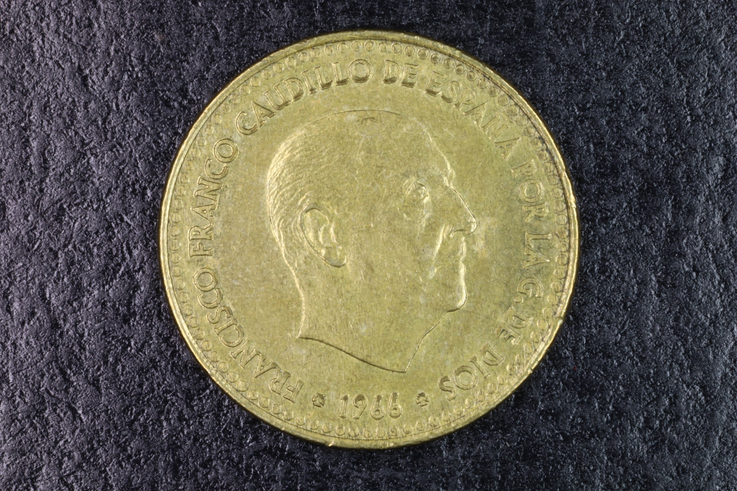 Antiques of  peseta franc coin  ebc