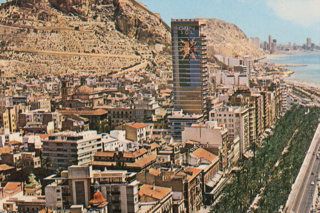 POSTAL ALICANTE VISTA PARCIAL. A COLOR. 140 (t)