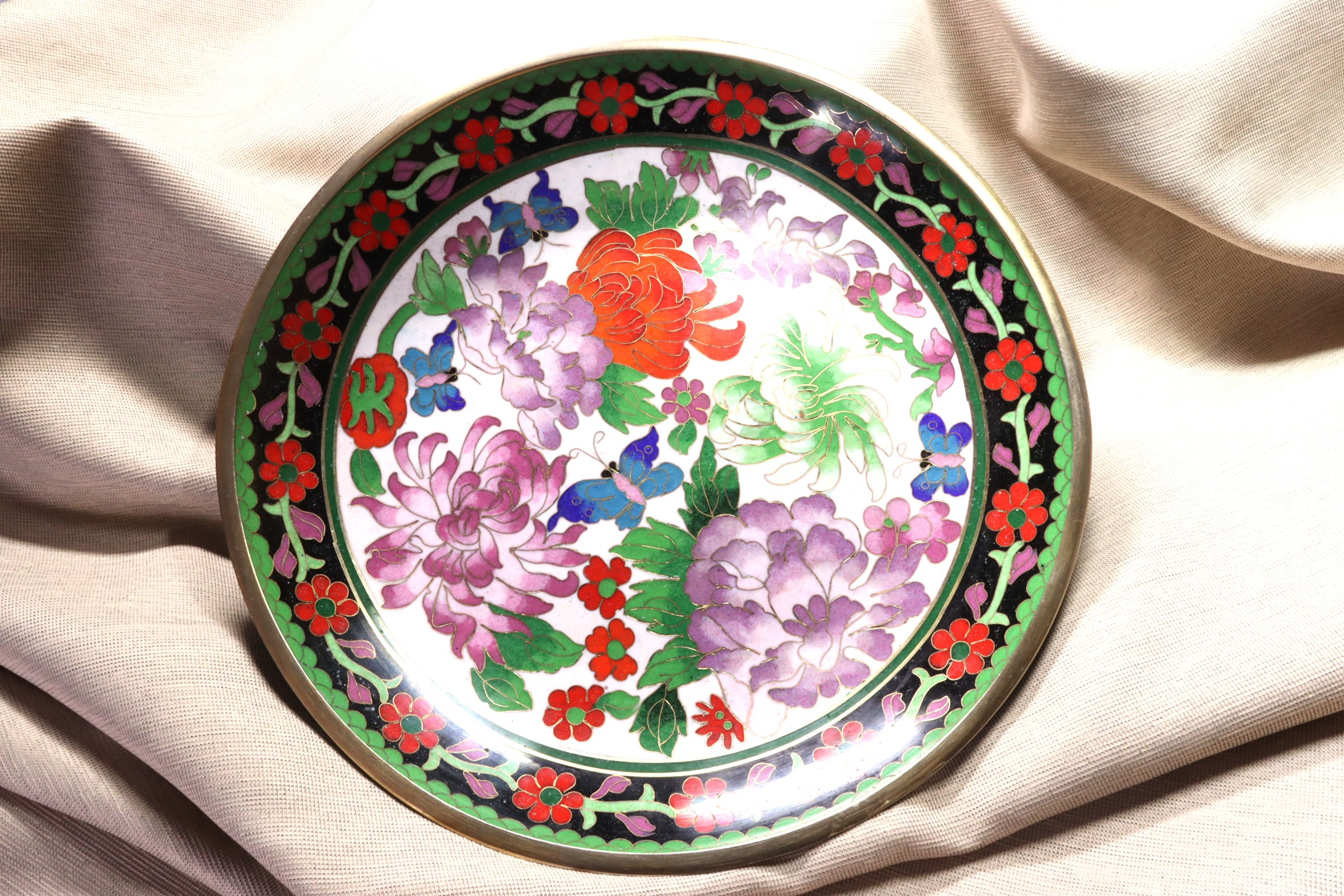 Antiques of chinese large cloisonne enamel dish