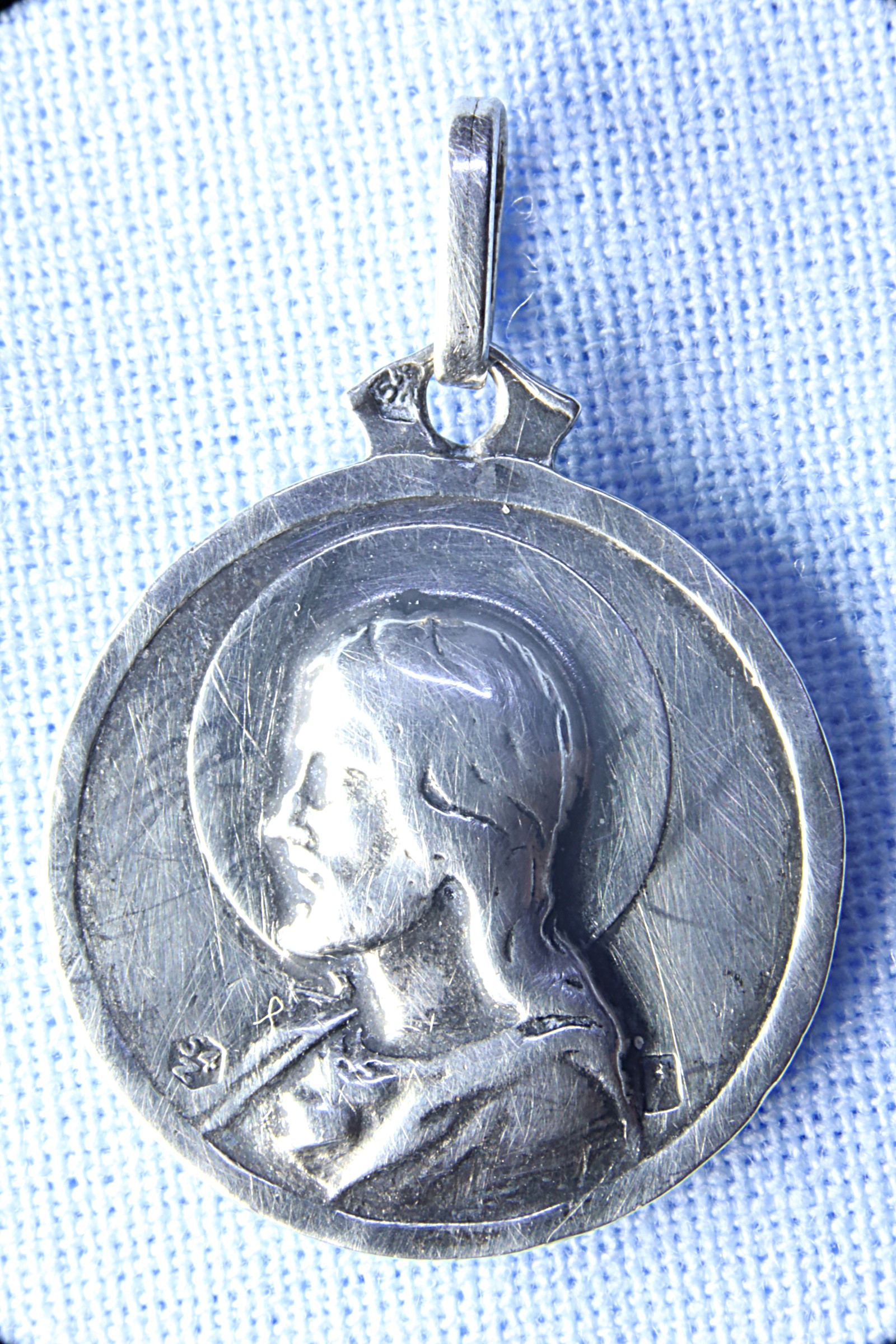 MEDALLA SAGRADO CORAZÓN. VIRGEN DEL CARMEN. PLATA. 